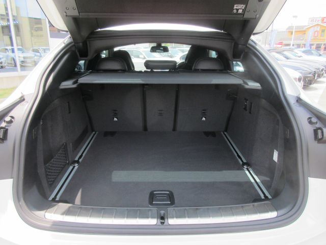 X4 M RHD