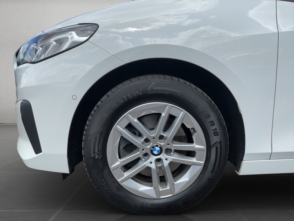 BMW 218