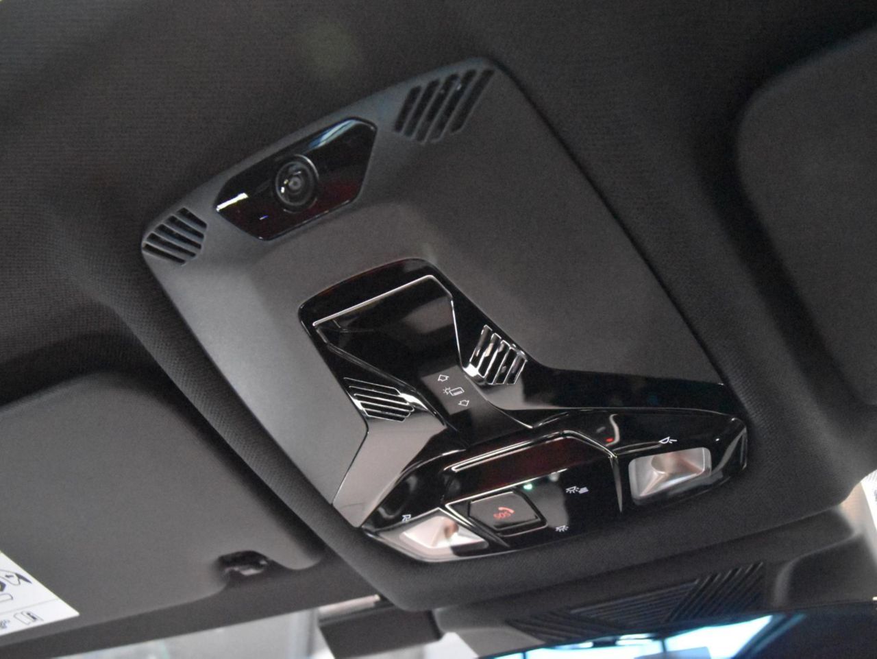 X2 M35i xDrive RHD