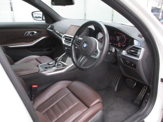 G21 320d xDrive Touring RHD