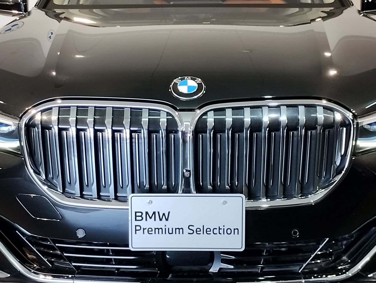 G12 740Li Saloon LCI