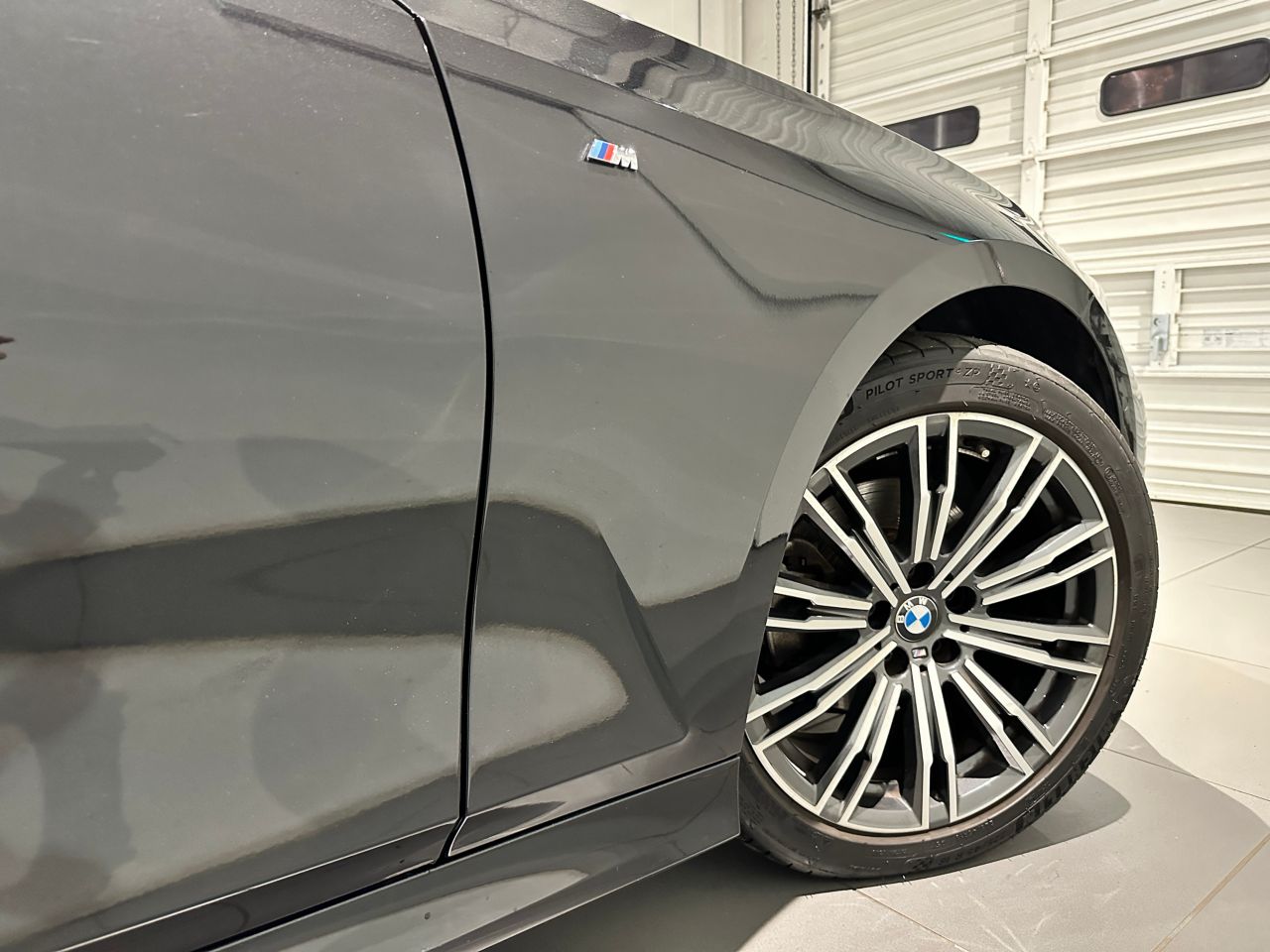 U11 iX1 xDrive30