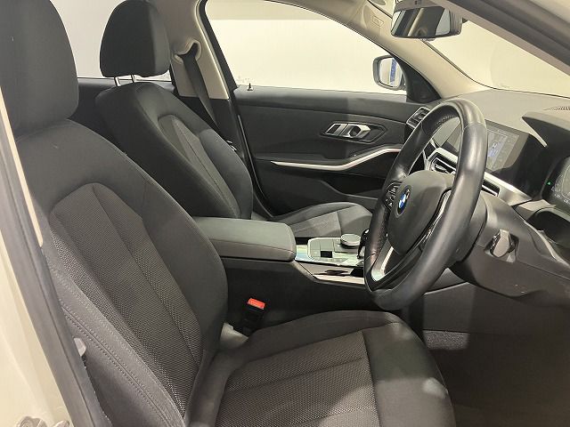 G21 320d xDrive Touring RHD