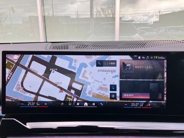BMW i5 eDrive40 Sedan RHD