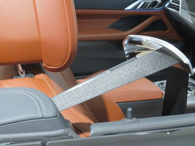 G** 4**i C********** B** 2**i RHD