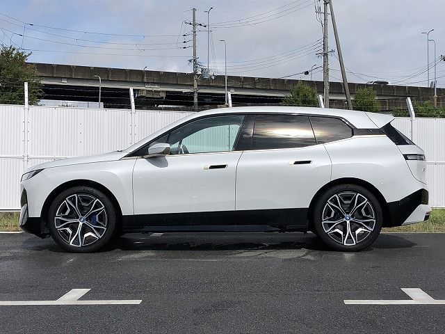 i20 iX xDrive50