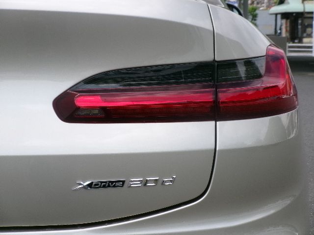 X4 xDrive20d RHD