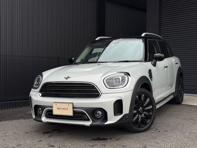 MINI COOPER D CROSSOVER.