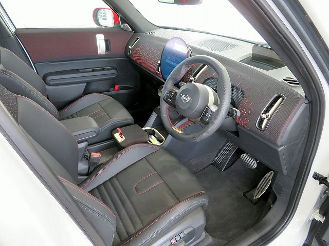 U25 MINI John Cooper Works Countryman ALL4