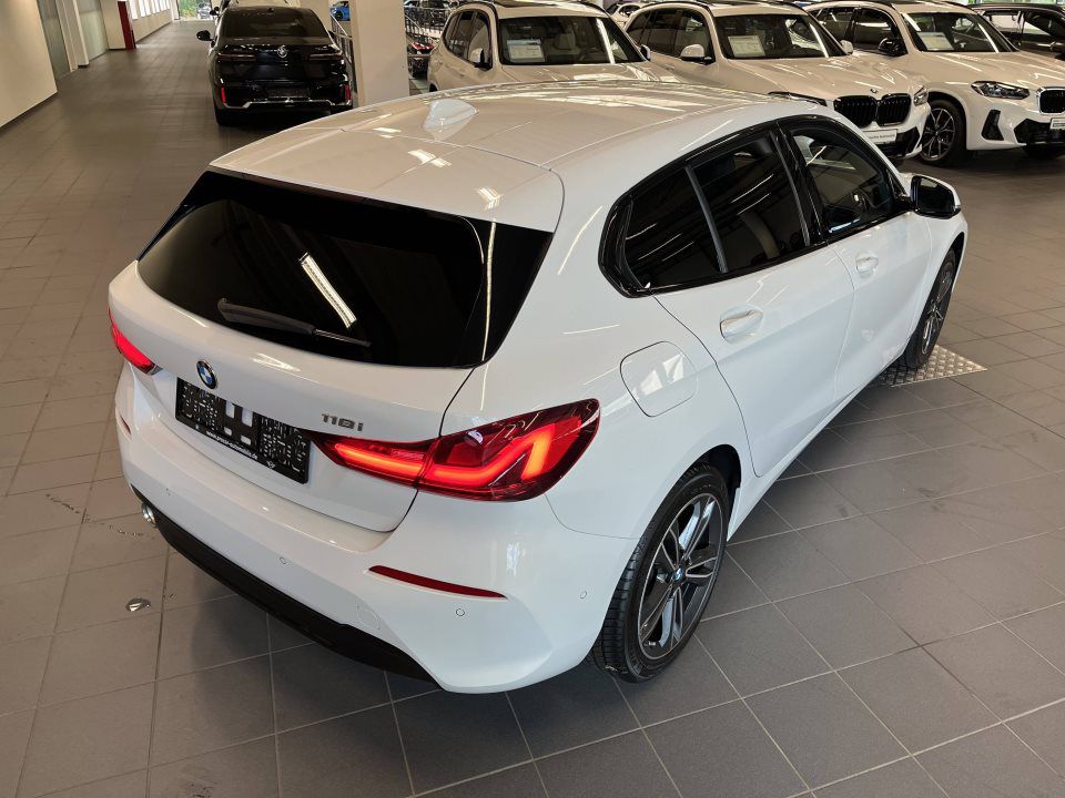 BMW 118