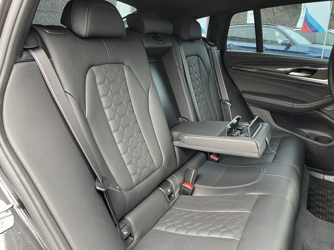X4 M RHD