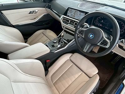 G20 330e Saloon RHD MX