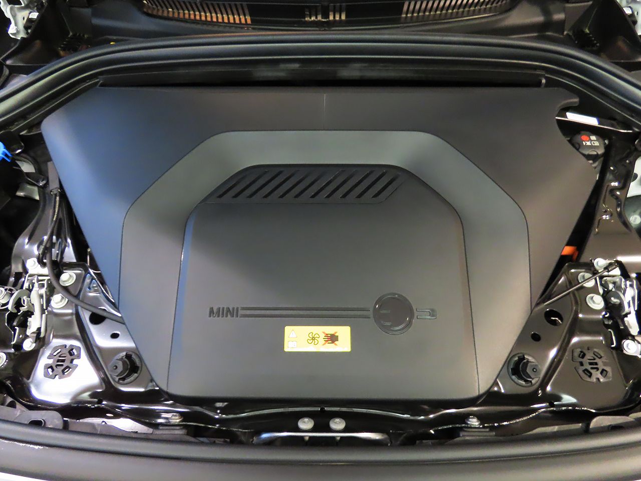 U25 MINI Countryman SE ALL4