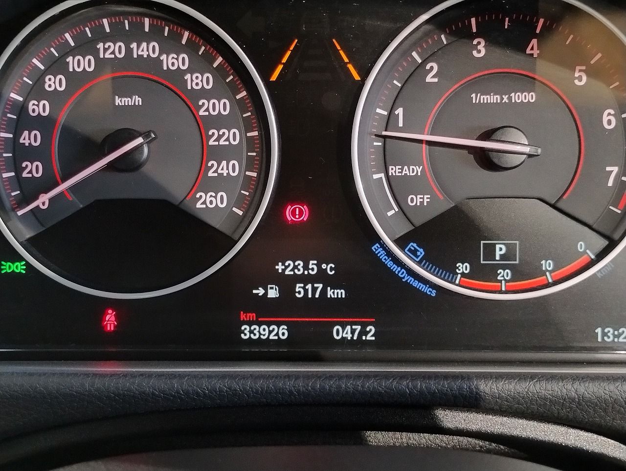 320I SEDAN RHD