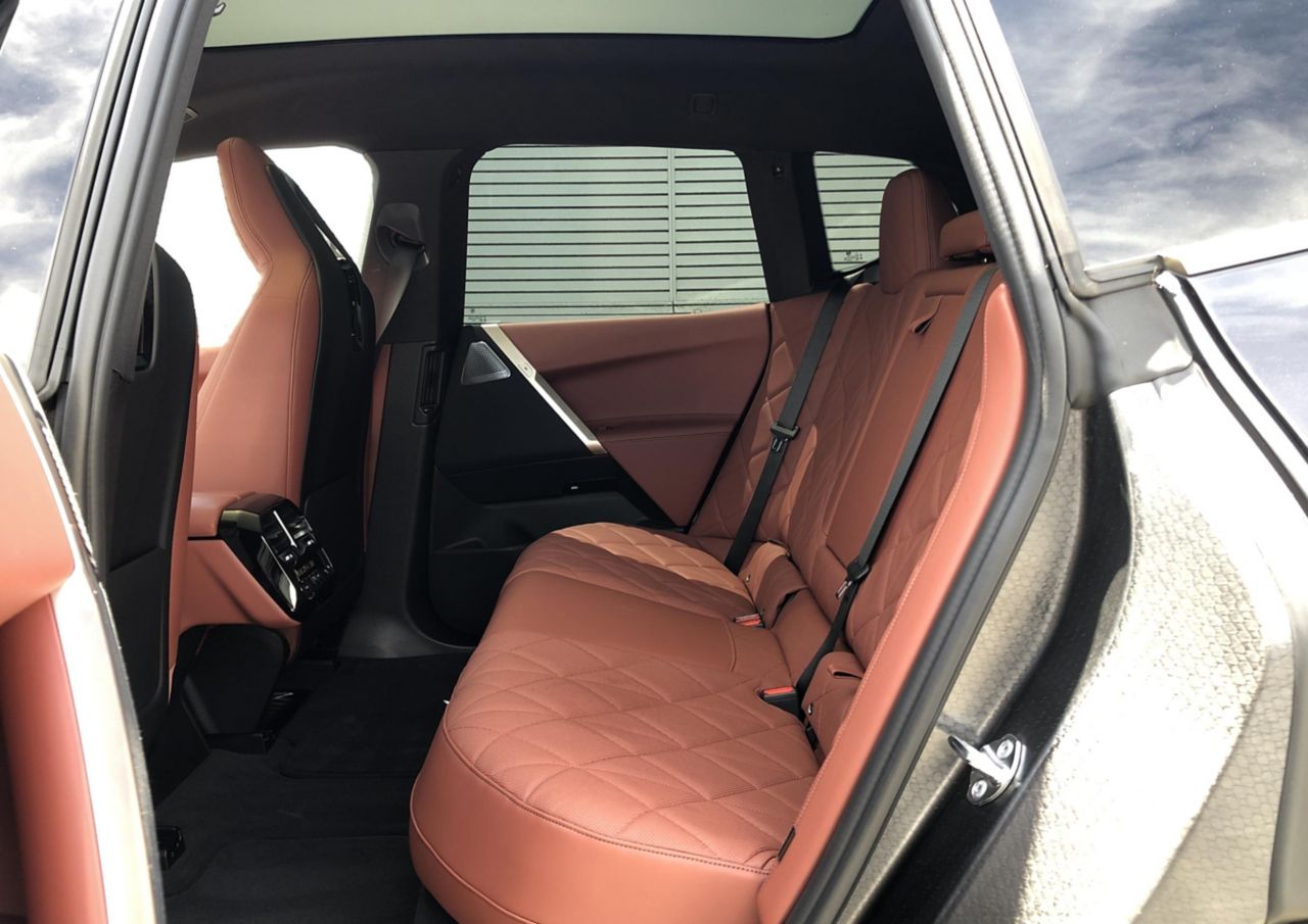 i20 iX xDrive50