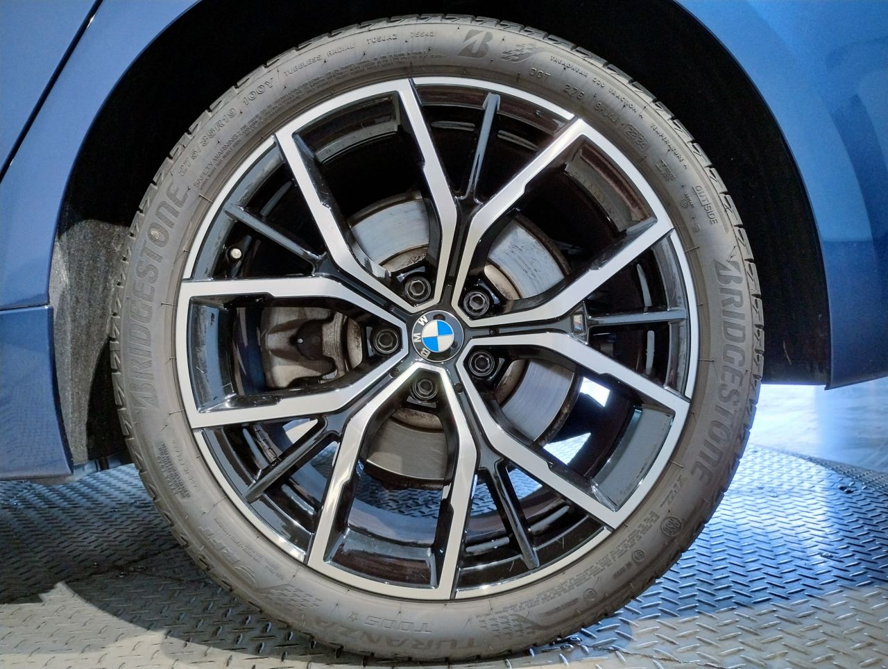 520d xDrive Sedan RHD