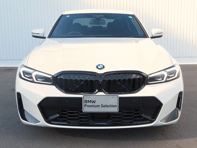 320d xDrive Berline RHD