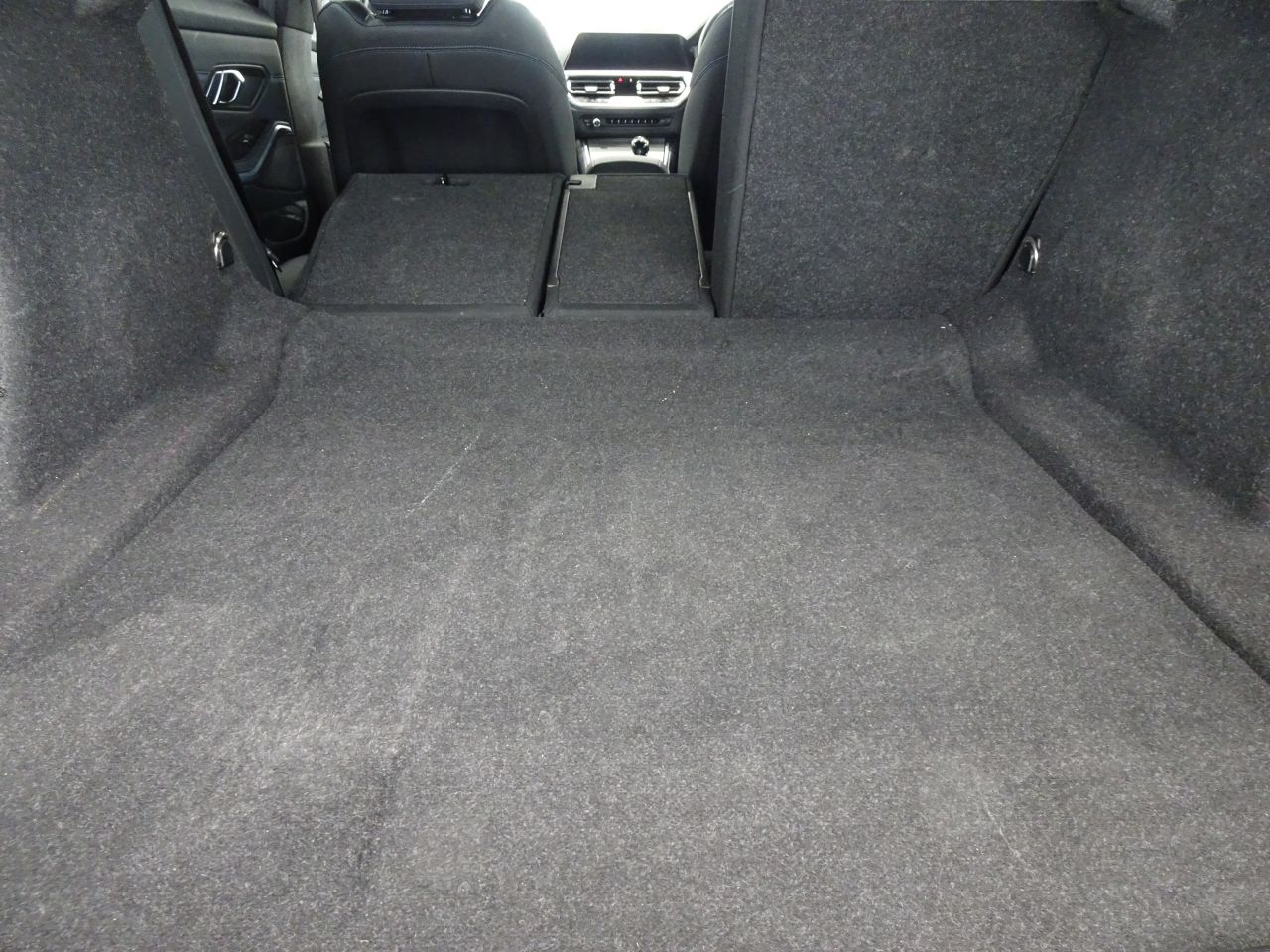 G20 320i Saloon RHD TU