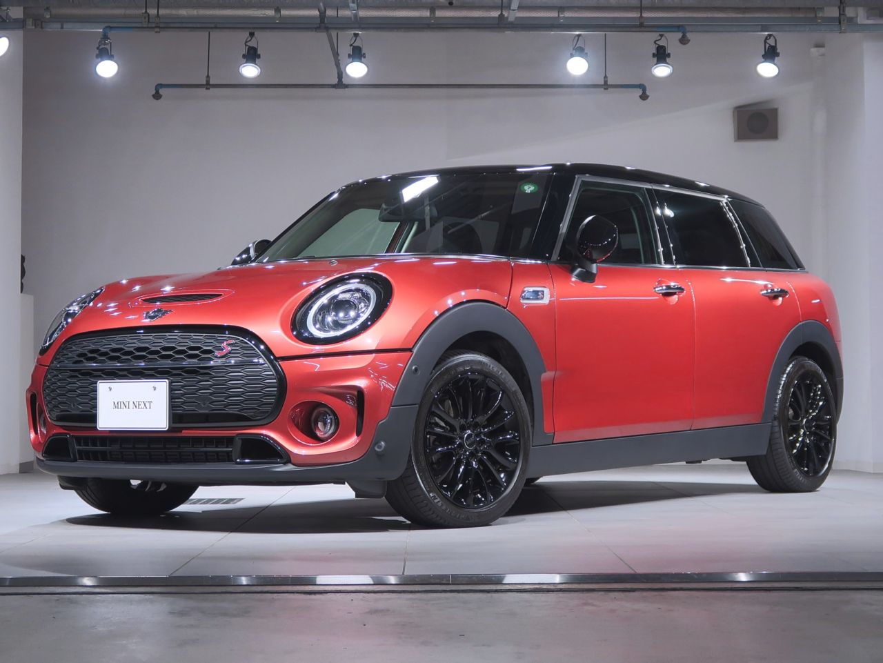 THE NEW MINI COOPER S CLUBMAN.