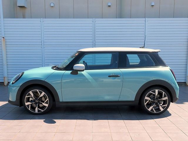 F66 MINI Cooper S 3Dr
