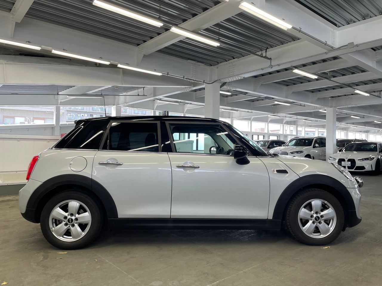 F55 COOPER D (AT)