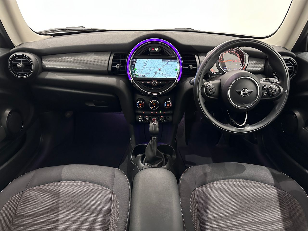 F56 COOPER D (AT)