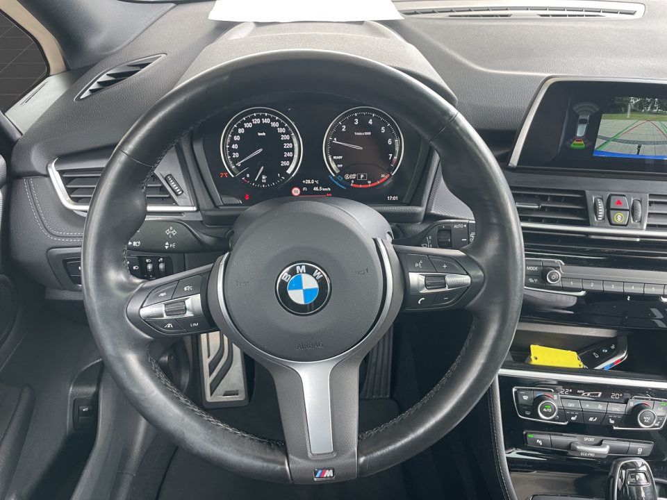 BMW 218