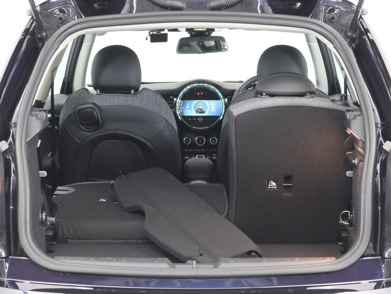 MINI Cooper F56 RHD