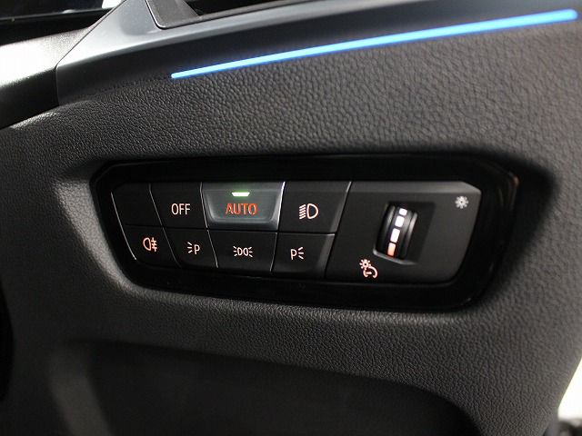 G26 i4 eDrive40 RHD