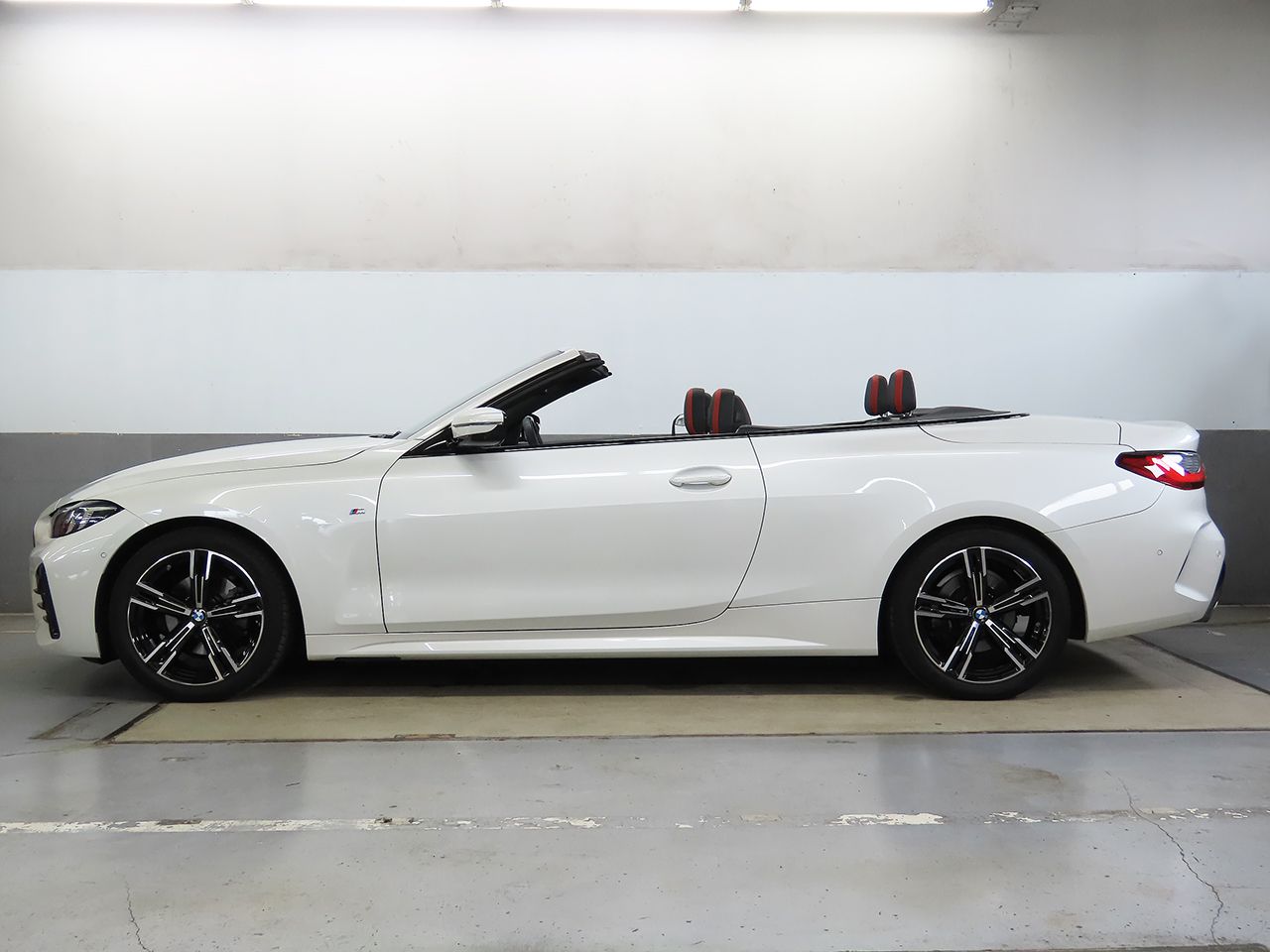 G** 4**i C********** B** 2**i RHD