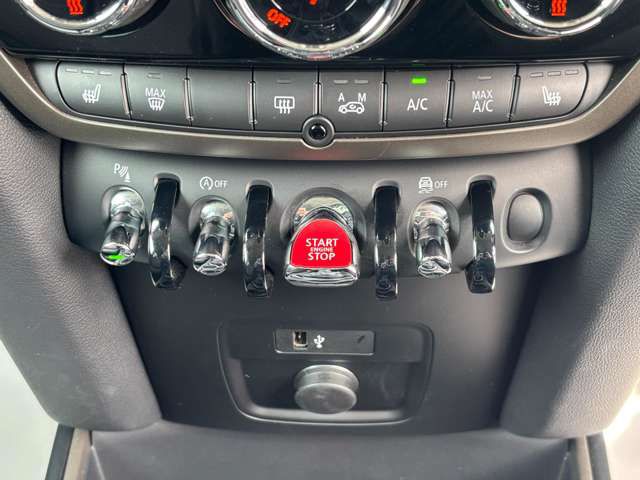 MINI CROSSOVER COOPER D