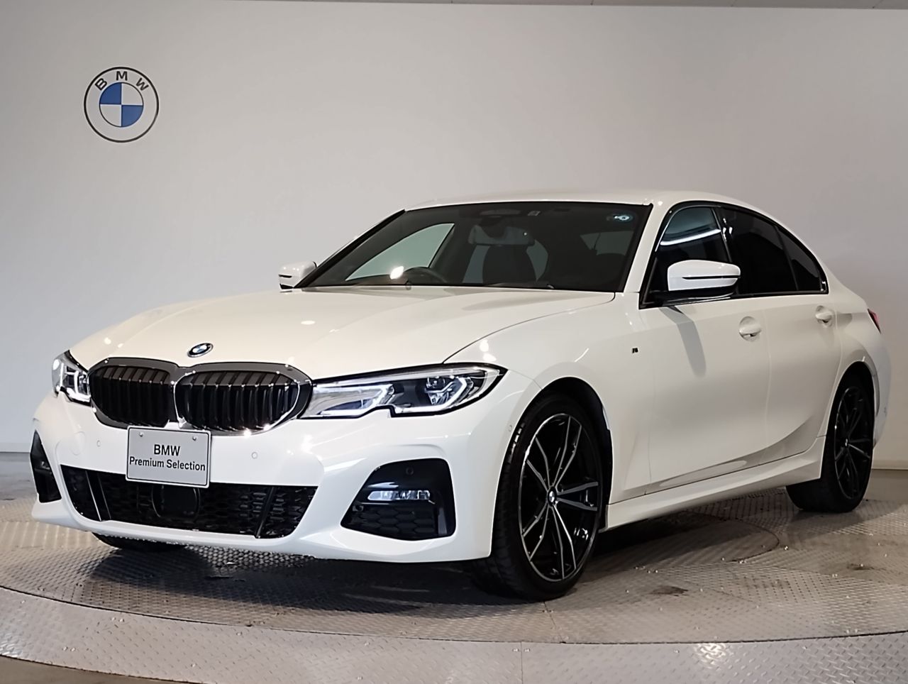 320d xDrive M Sport | 320 | 3シリーズ | BMW | 車両 | IUCP JP BMW Website