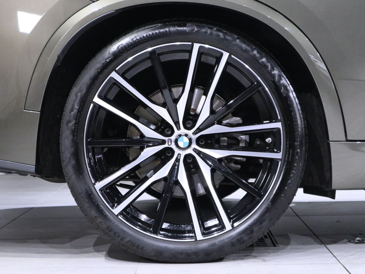 X5 xDrive40d RHD
