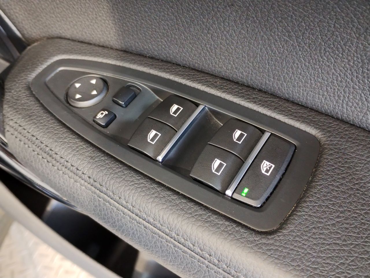 118D 5DOOR RHD