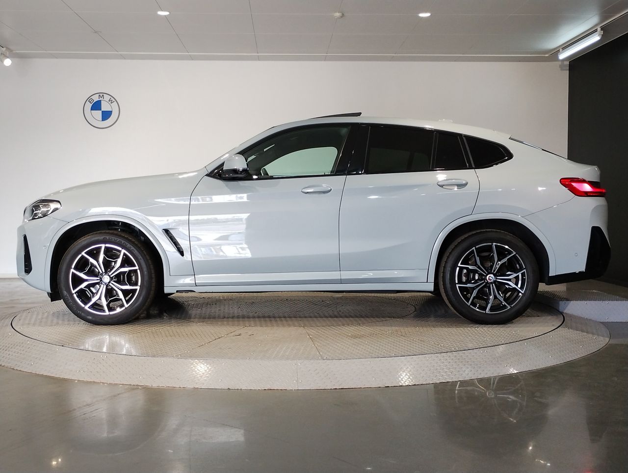 X4 xDrive20d RHD