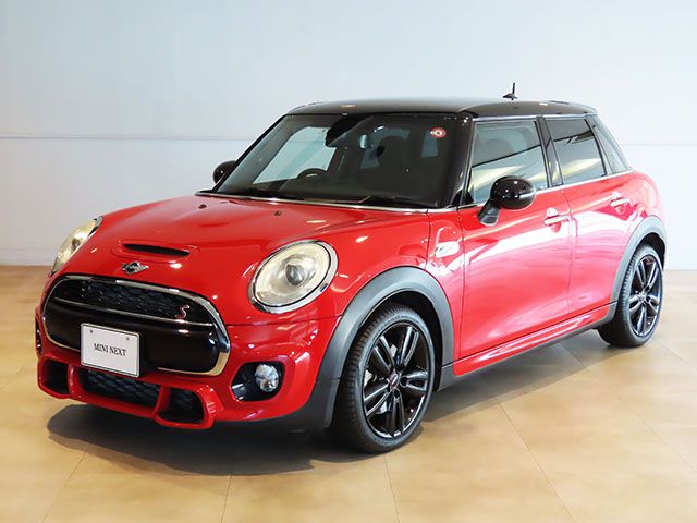 MINI COOPER S 5 DOOR