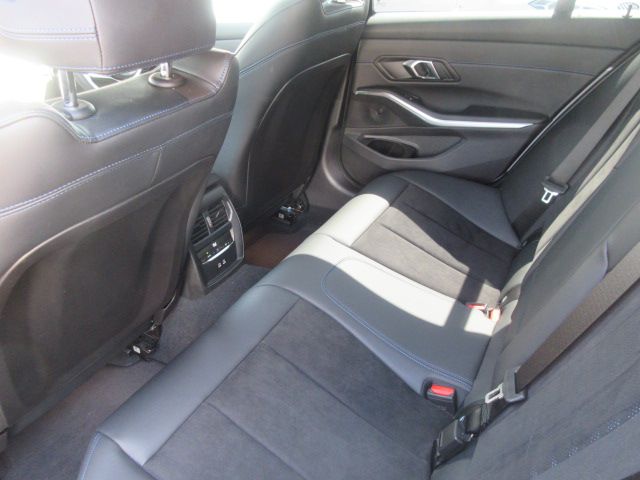 320d xDrive Berline RHD