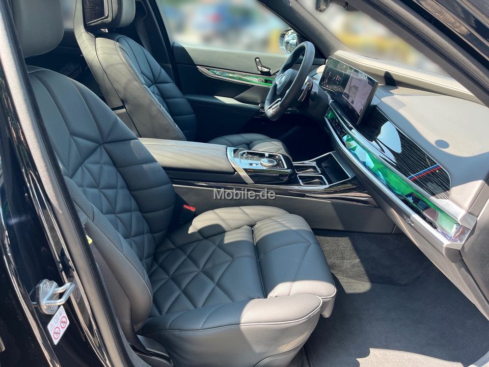 BMW 740