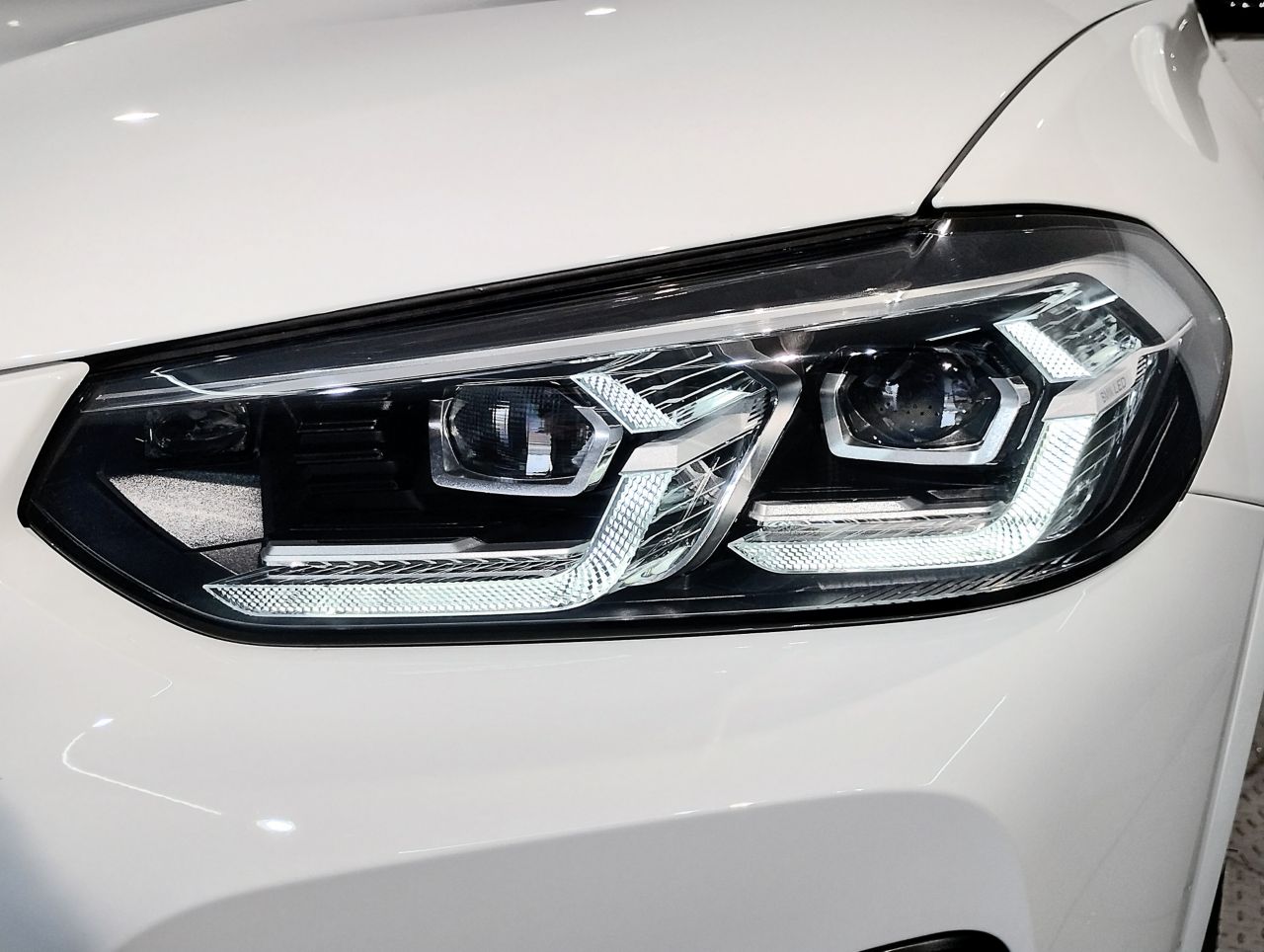 X4 xDrive20d RHD