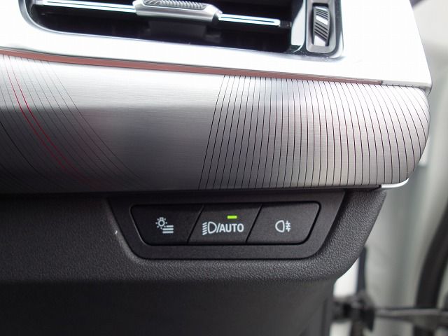 X2 M35i xDrive RHD
