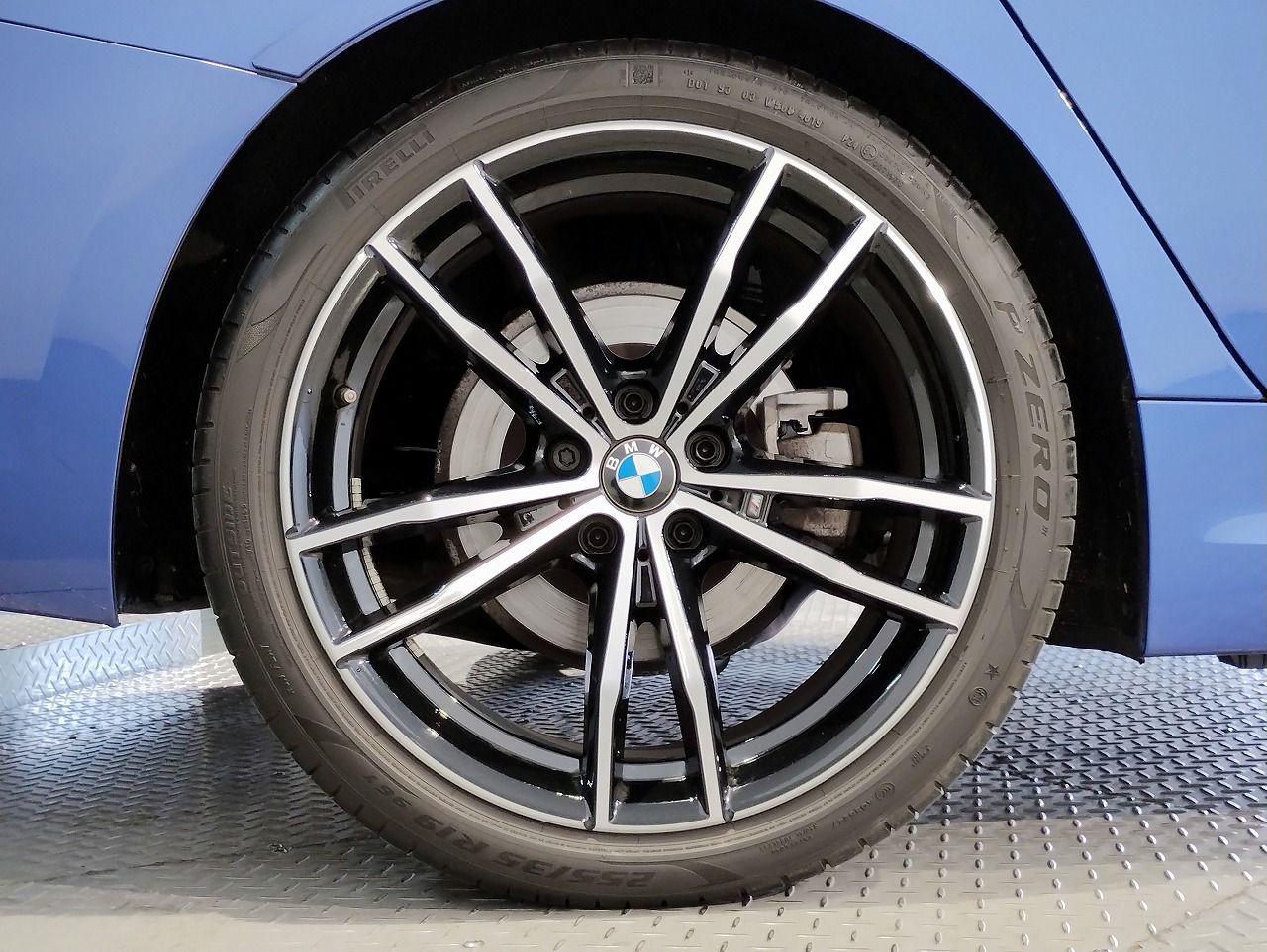 G21 320i RHD