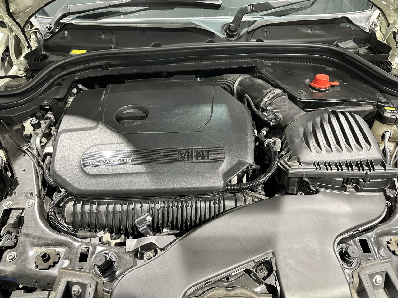 218I ACTIVE TOURER RHD