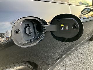 J01 MINI Cooper SE