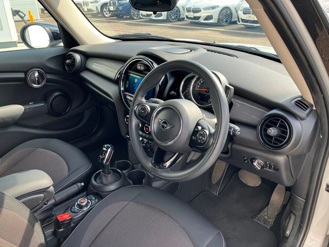 F55 MINI Cooper 5-Door Hatch LCI
