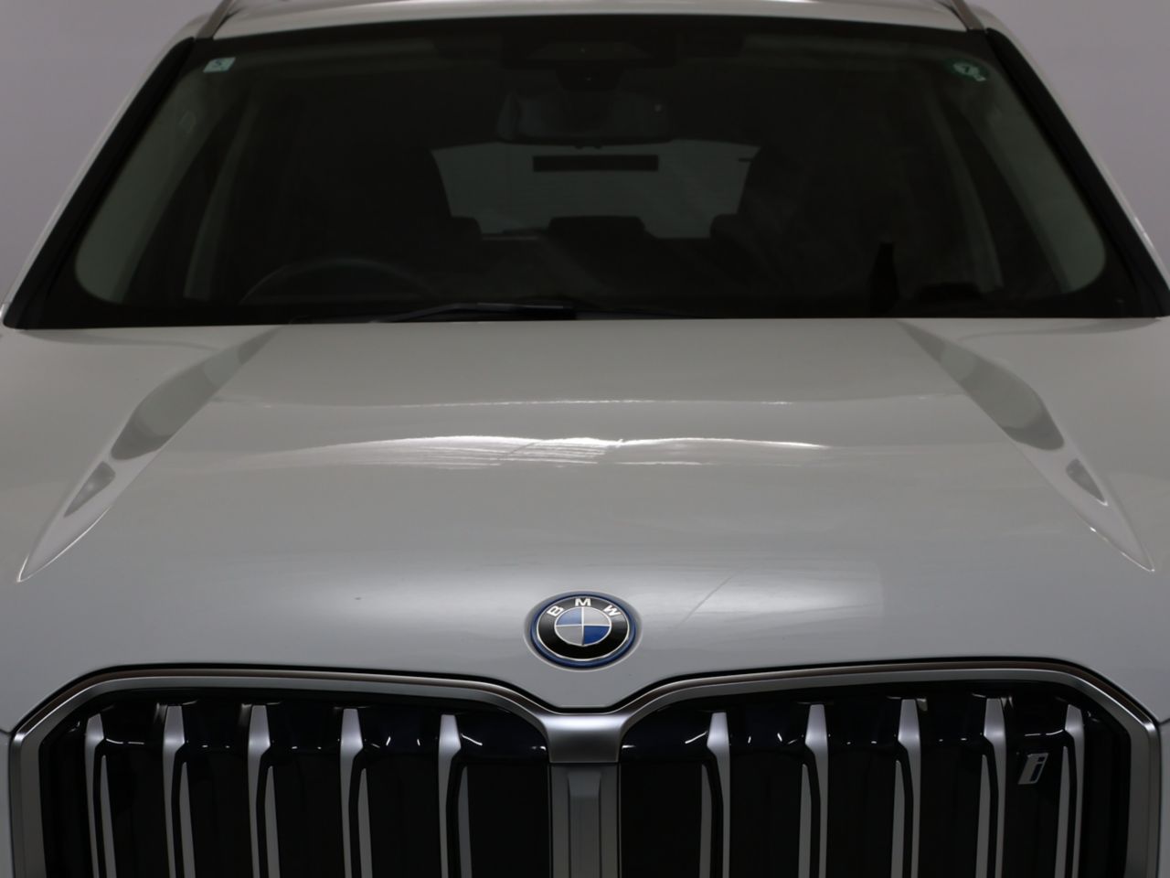 U11 iX1 xDrive30