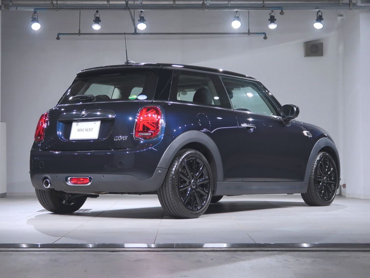 F56 MINI Cooper 3-Door Hatch LCI