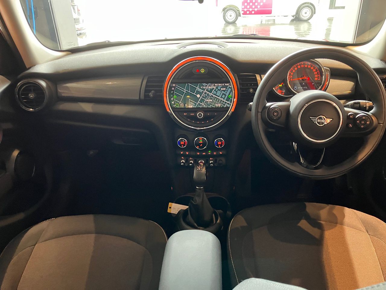 F55 COOPER D (AT)
