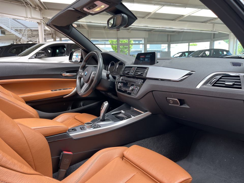 BMW 218