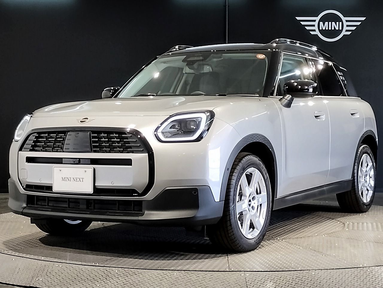 THE NEW MINI COUNTRYMAN D
