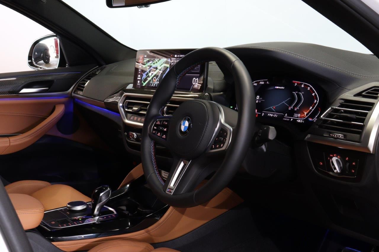 G02 X4 M40i RHD LCI
